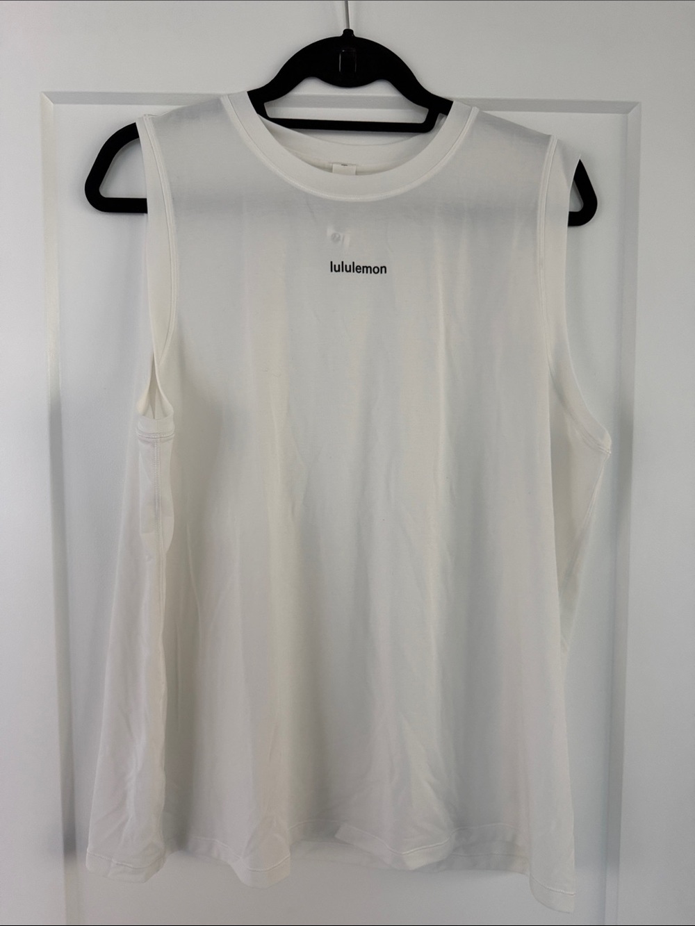 Authentic Lululemon White Sleeveless Muscle Tee